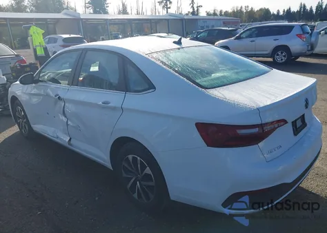 2024 Volkswagen Jetta 1.5T S z USA, uszkodzony, nr VIN 3VW5M7BU9RM086547